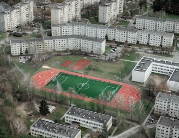 De Veranderingen in Lyon’s Speelstijl Hoe Garcia en Puel het Taktische Landschap Vormden