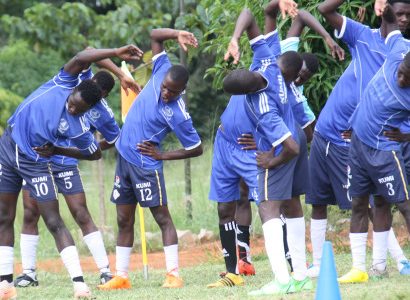 Verdedigen met vertrouwen 1-op-1 duels volgens Leicester’s trainingsethiek