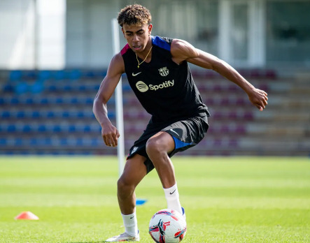 Zo ontwikkelt Yamal zijn tactisch denken tijdens trainingssessies