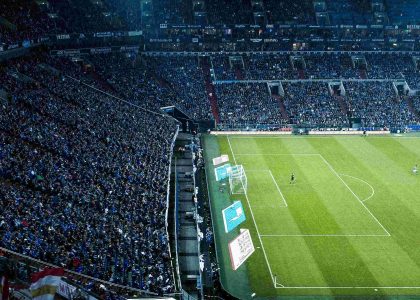 Voetbal als Brug: Hoe Trainingen Jongeren en Vluchtelingen Verbinden